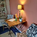 Carmen's In - Jaagweg 13 - - 15 Minuten Amsterdam Met De Bus Δωμάτια σε οικογενειακή κατοικία