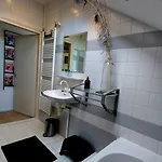 Carmen's In - Jaagweg 13 - - 15 Minuten Amsterdam Met De Bus Δωμάτια σε οικογενειακή κατοικία Ilpendam